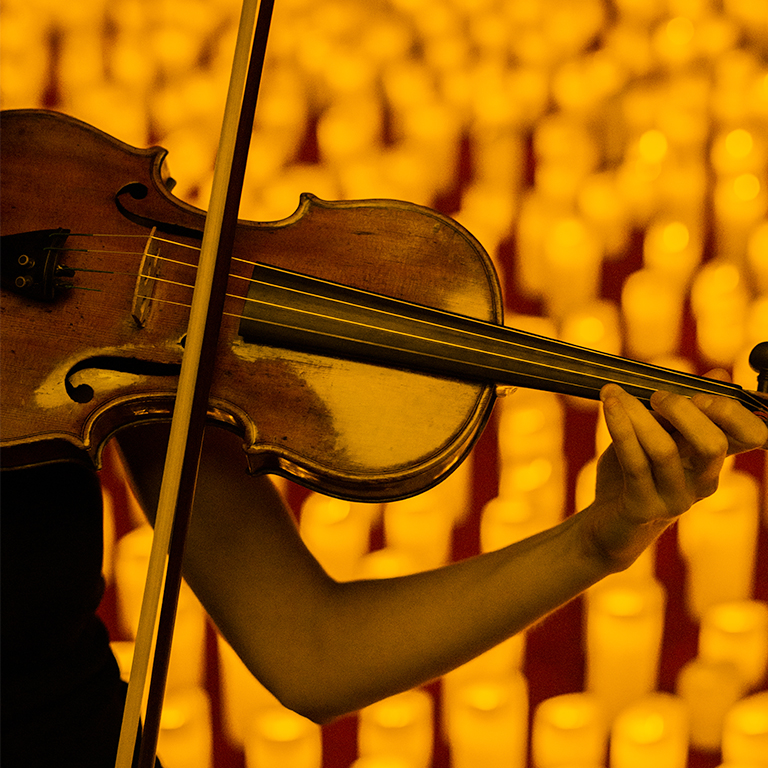 Candlelight 90s Unplugged